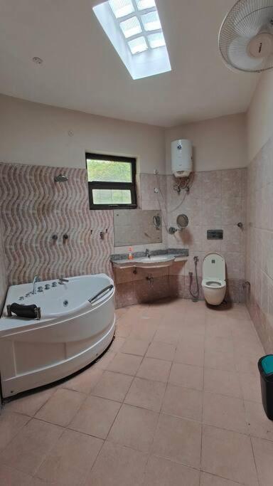 Basti House - Boutique Homestay Lucknow Exteriör bild