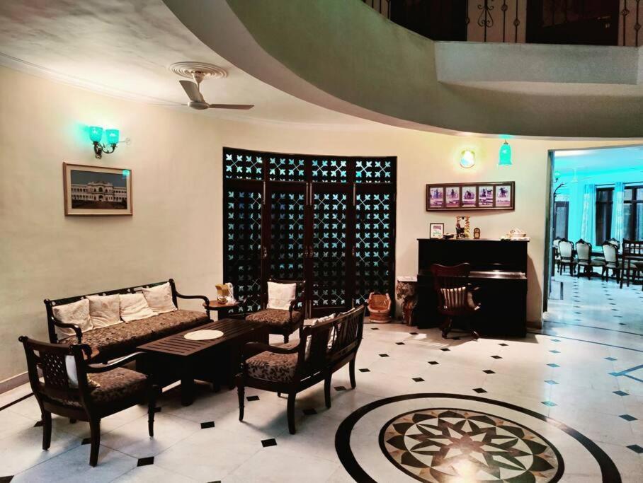 Basti House - Boutique Homestay Lucknow Exteriör bild